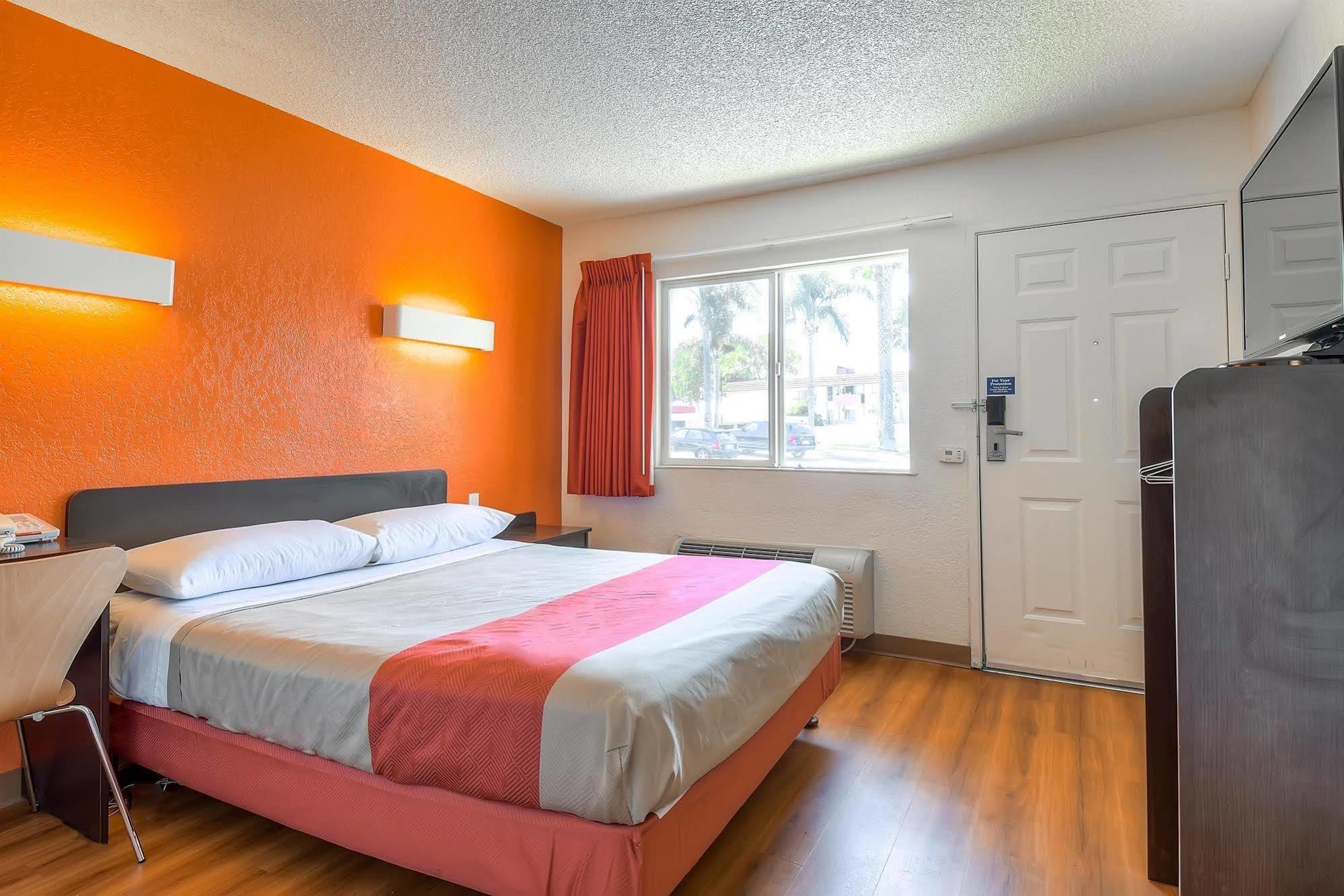 Motel 6-Long Beach, Ca - Los Angeles Kültér fotó